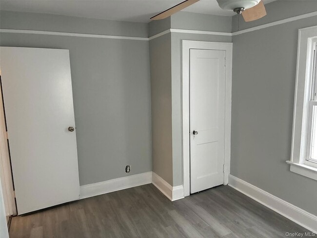 27 Illinois Ave in Long Beach, NY - Foto de edificio - Building Photo