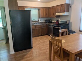 617 11th Ave, Unit 617 11th Ave in Grafton, WI - Building Photo