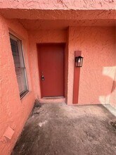 5621 NW 16th St in Lauderhill, FL - Building Photo - Building Photo