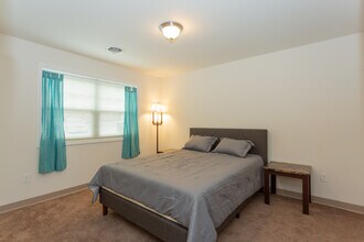 The Overlook in Troy, NY - Building Photo - Interior Photo