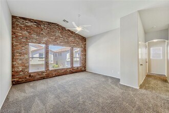 2583 Land Rush Dr in Henderson, NV - Building Photo - Building Photo