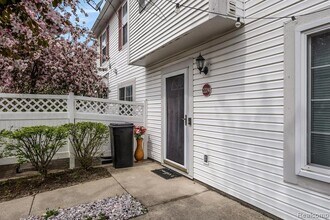 22241 Atlantic Pointe, Unit 116 in Farmington Hills, MI - Building Photo - Building Photo