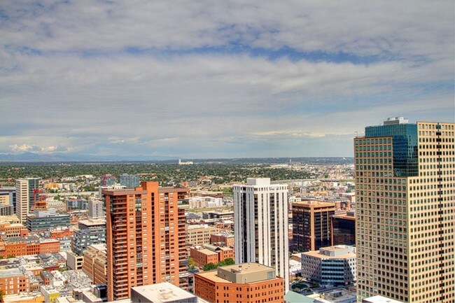 1020 15th St, Unit 35FL in Denver, CO - Foto de edificio - Building Photo