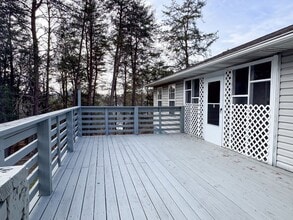 713 Haley Woods Dr in Kodak, TN - Building Photo - Building Photo