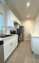 140 Olive St, Unit 140 in Glendale, CA - Building Photo