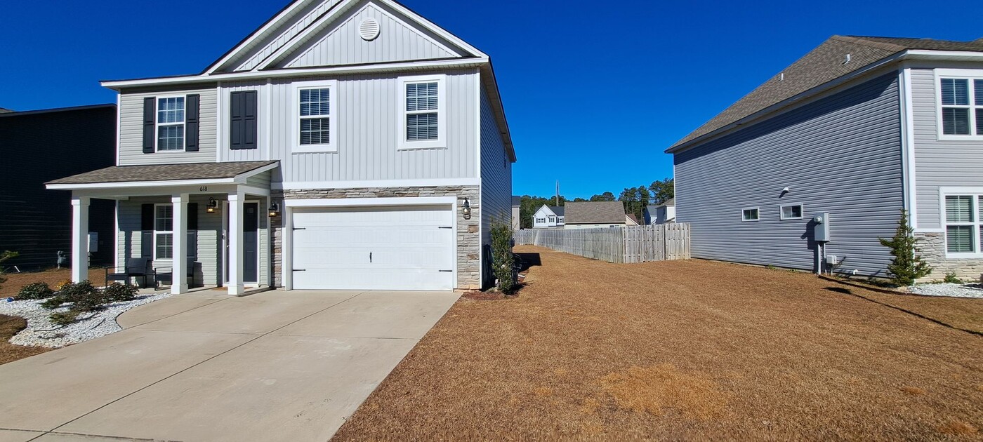 618 Watershed Way in Columbia, SC - Building Photo