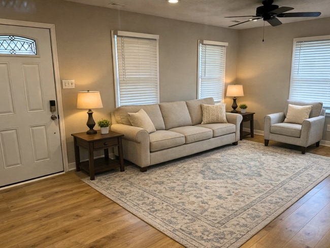 7086 Ann Cabell Ct in Mechanicsville, VA - Foto de edificio - Building Photo