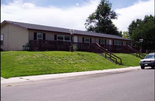 8650-8654 E Richthofen Pl in Denver, CO - Building Photo