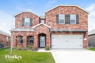 2320 Bernese Ln in Fort Worth, TX - Building Photo