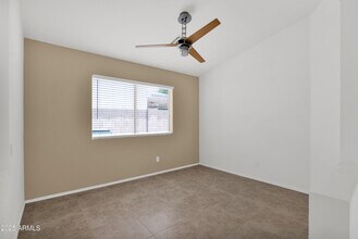 19851 N 35th St in Phoenix, AZ - Building Photo - Building Photo