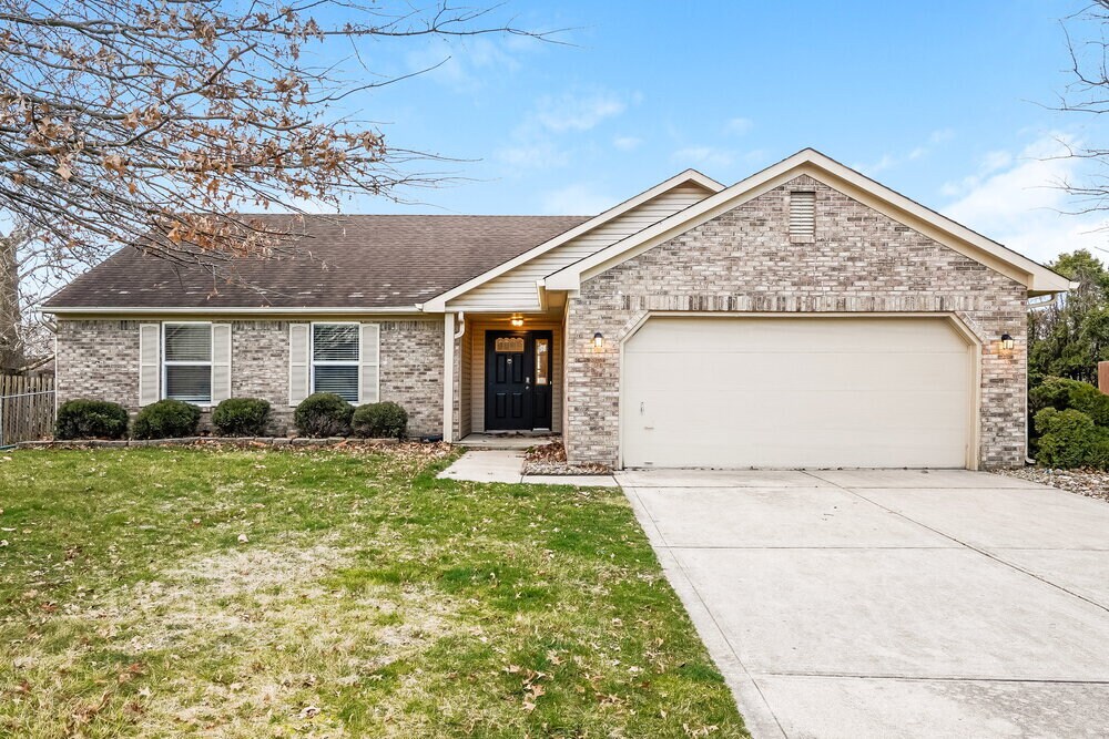 6023 Janel Cir in Indianapolis, IN - Foto de edificio