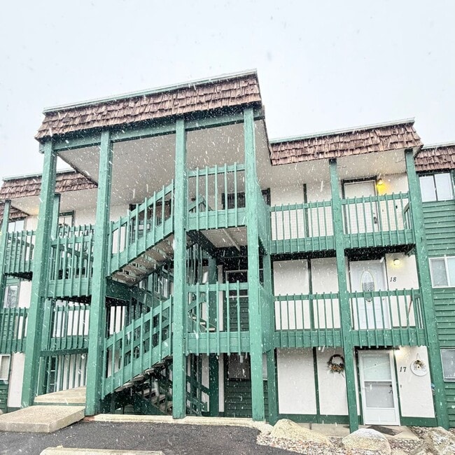 property at 2121 E Upriver Dr