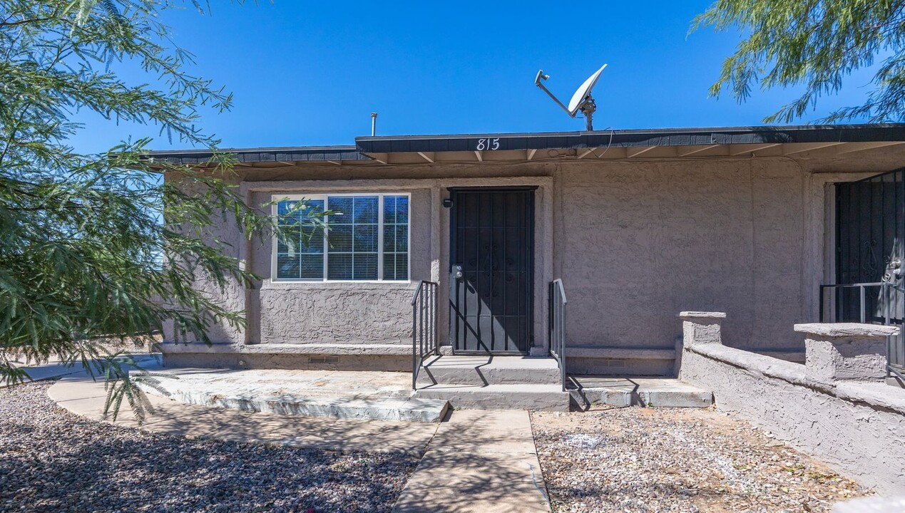 815 N Arbor Ave in Casa Grande, AZ - Foto de edificio