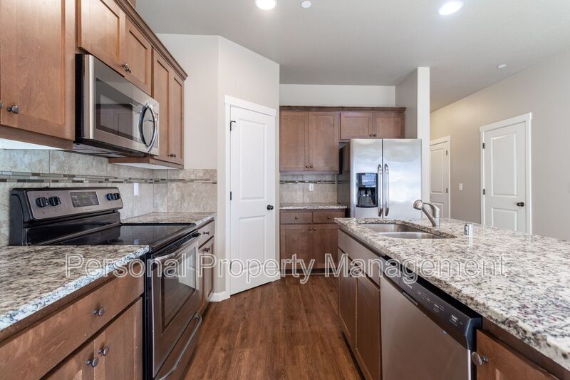 7613 NE 31st Cir in Vancouver, WA - Building Photo