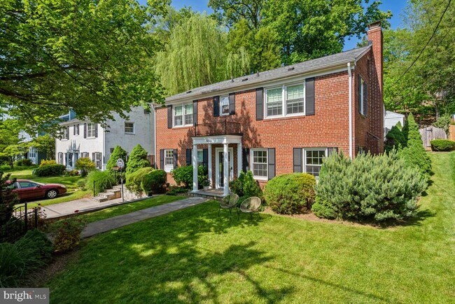 9202 Bulls Run Pkwy in Bethesda, MD - Building Photo - Building Photo