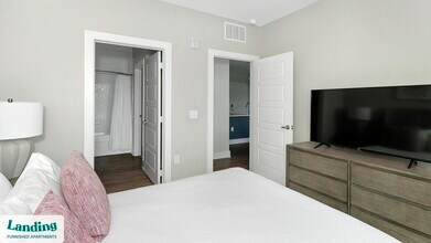 1906 Promenade Way, Unit 1327 in Jacksonville, FL - Building Photo - Building Photo