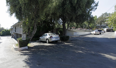 Harrison Canyon Apartments in San Bernardino, CA - Foto de edificio - Building Photo