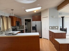 596 Waterline Loop in Camano, WA - Building Photo - Building Photo
