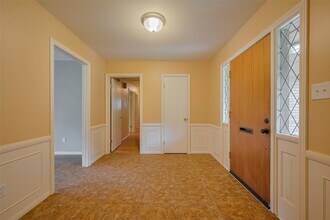 7906 Braesview Ln in Houston, TX - Building Photo - Building Photo