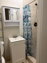 1384 NW 27th St in Miami, FL - Building Photo - Building Photo