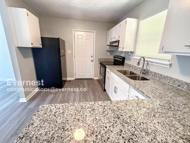 700 15th Ct NW in Center Point, AL - Building Photo - Building Photo