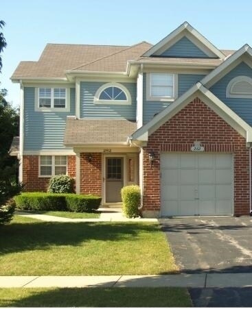 262 Odlum Ct in Schaumburg, IL - Building Photo