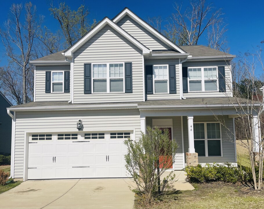 46 W Copenhaver Dr in Clayton, NC - Building Photo