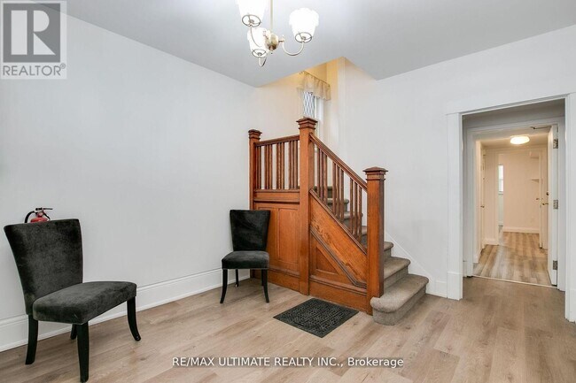 528 Runnymede Rd in Toronto, ON - Building Photo - Building Photo