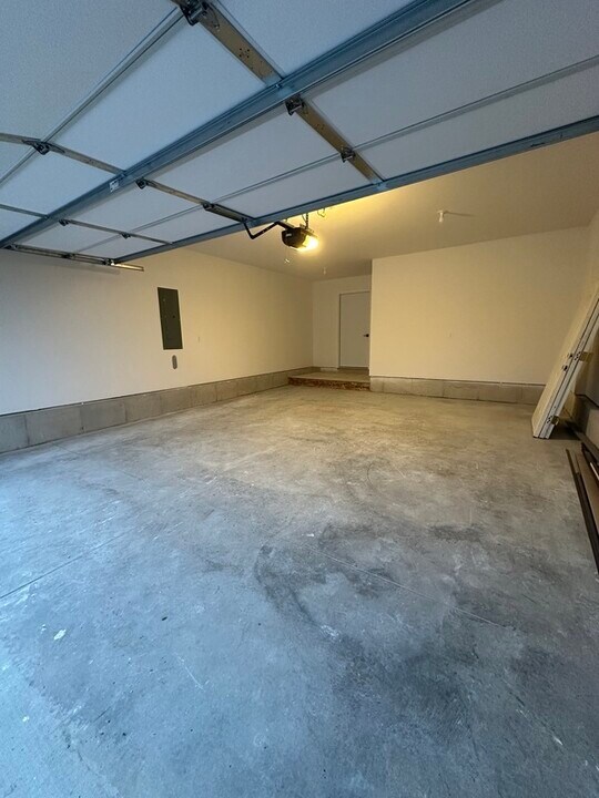 840 Dry Run Creek Ct in Hiawatha, IA - Building Photo