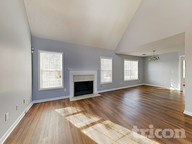 1195 Misty Meadows Way in Hampton, GA - Foto de edificio - Building Photo