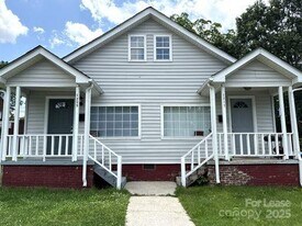 1211 W Bank St in Salisbury, NC - Building Photo