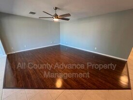 218 Dogwood Cir in Seminole, FL - Building Photo