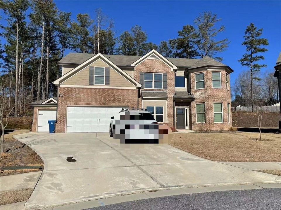 4353 Shandi Cove in Hoschton, GA - Building Photo