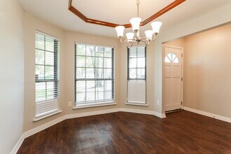 8468 Hamden Rd in Jacksonville, FL - Building Photo - Building Photo