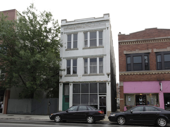 2135 N Damen Ave in Chicago, IL - Building Photo - Building Photo