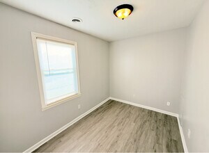 23816 Kathleen Ave in Warren, MI - Building Photo - Building Photo