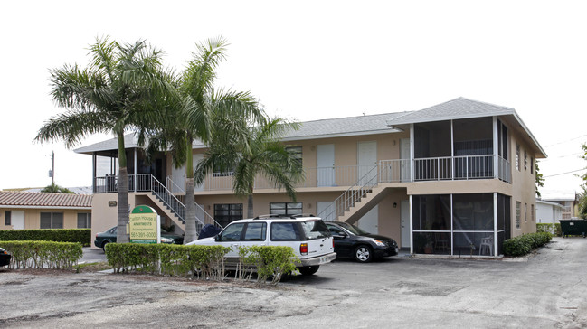 Carlton House II in Boca Raton, FL - Foto de edificio - Building Photo