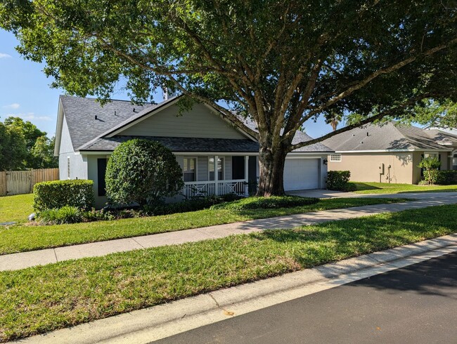 1333 Golf Point Loop in Apopka, FL - Foto de edificio - Building Photo