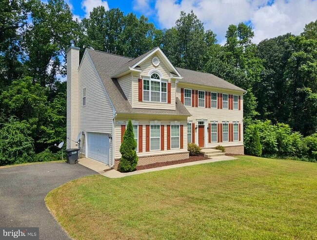 property at 8401 Hollow Tree Ln