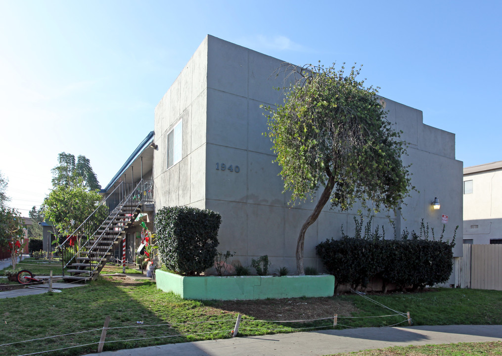 1940 E Wilson Ave in Orange, CA - Building Photo