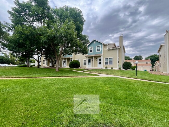 8059 Lexington Park Dr in Colorado Springs, CO - Building Photo - Building Photo