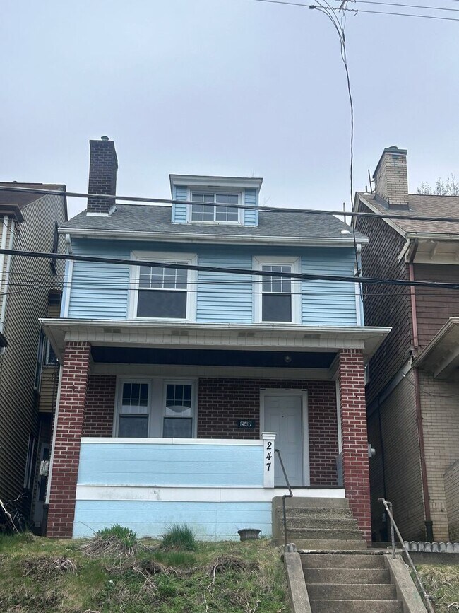 247 Watson Blvd in Pittsburgh, PA - Building Photo - Building Photo
