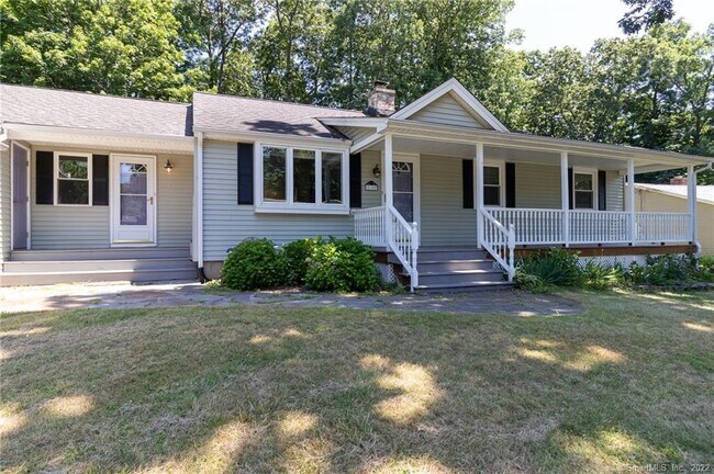 property at 10 Tanglewood Rd