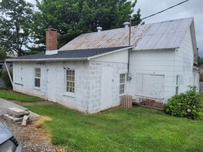 103 Schoolhouse Rd in Palmyra, PA - Building Photo - Building Photo