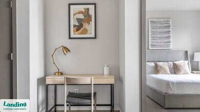 1850 NW Front Ave, Unit 417 in Portland, OR - Foto de edificio - Building Photo