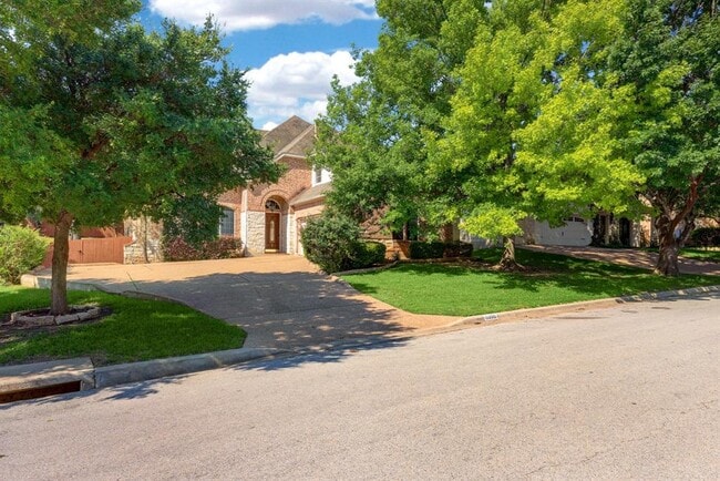 property at 11909 Portofino Dr