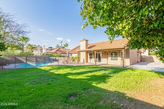 15824 N 57th St in Scottsdale, AZ - Building Photo - Building Photo
