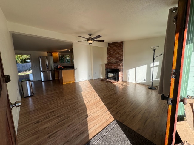 3351 High St in Eureka, CA - Building Photo - Building Photo