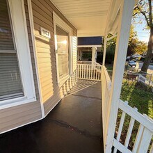 1023 Sigsbee St SE in Grand Rapids, MI - Building Photo - Building Photo