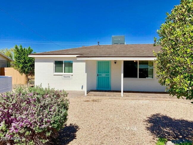 property at 11108 W Missouri Ave